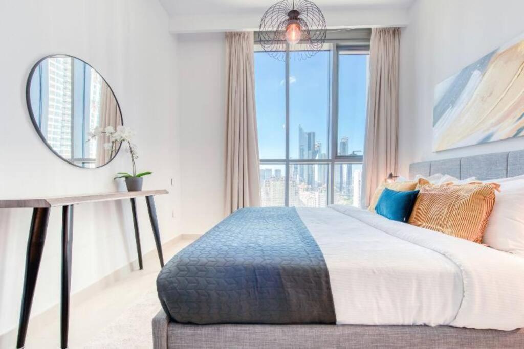 Downtown Views, Downtown Dubai - Mint Stay Eksteriør bilde